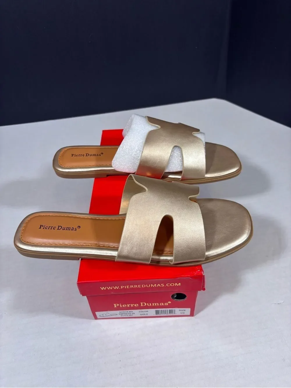 PIERRE DUMAS EMPRESS-29 SANDAL Gold Size 10 Slides NEW in Box